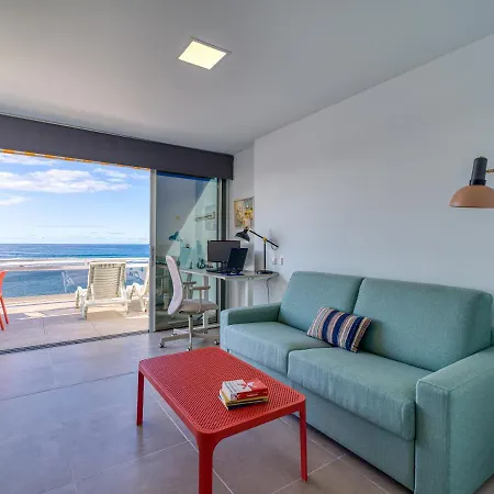 Living Canteras - Beachfront And Huge Terrace *